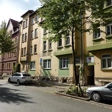 Ferienwohnung Goethe: Zentrale 2-Zimmer-Oase mit WLAN & Parkplatz Jena Exterior photo