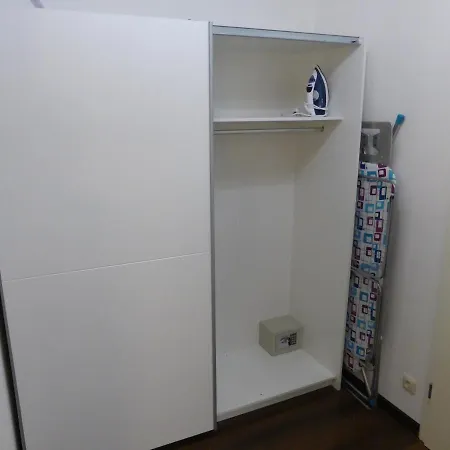 Ferienwohnung Goethe: Zentrale 2-Zimmer-Oase mit WLAN & Parkplatz Jena Exterior photo