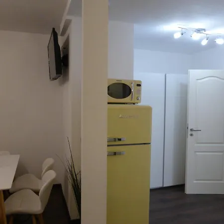 Ferienwohnung Goethe: Zentrale 2-Zimmer-Oase mit WLAN & Parkplatz Jena Exterior photo