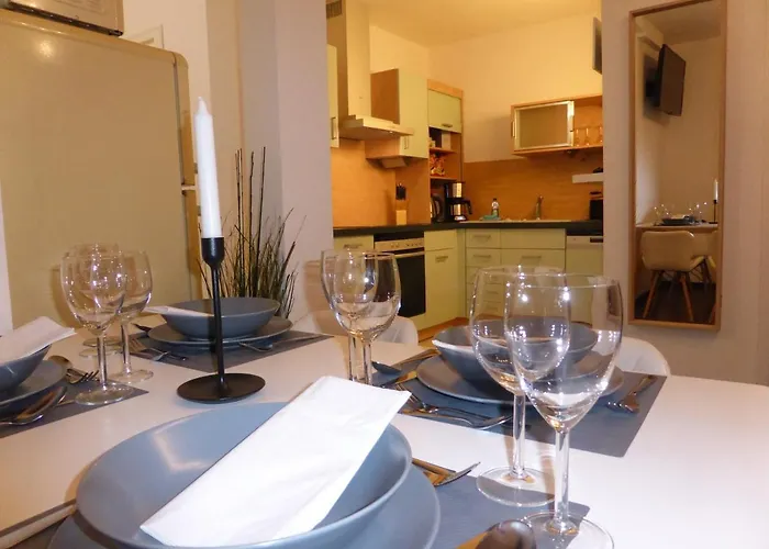 Ferienwohnung Goethe, 2 Schlafzimmer, Naehe Zentrum & Uni, Ruhig, Free Wifi, Kostenloses Parken, Erdgeschoss
