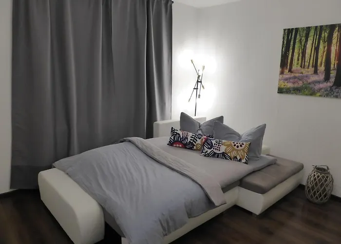 Ferienwohnung Goethe, 2 Schlafzimmer, Naehe Zentrum & Uni, Ruhig, Free Wifi, Kostenloses Parken, Erdgeschoss