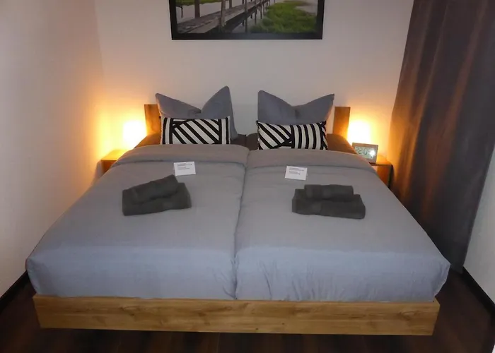 Ferienwohnung Goethe, 2 Schlafzimmer, Naehe Zentrum & Uni, Ruhig, Free Wifi, Kostenloses Parken, Erdgeschoss