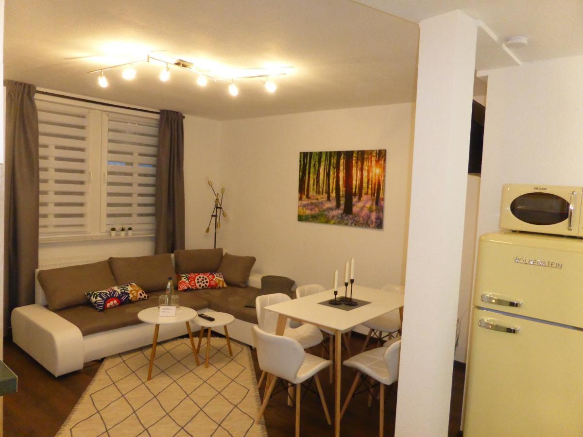Goethe: Zentrale 2-zimmer-oase Mit Wlan & Parkplatz